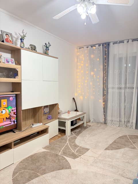 SS TRINITA': nel cuore del quartiere, in posizione comoda a tutti i servizi e mezzi, appartamento...