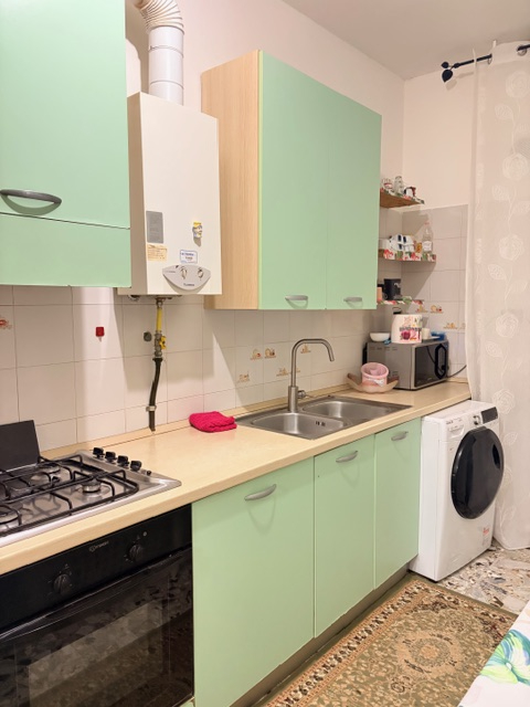 SS TRINITA': nel cuore del quartiere, in posizione comoda a tutti i servizi e mezzi, appartamento...