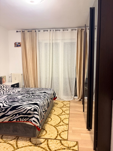 SS TRINITA': nel cuore del quartiere, in posizione comoda a tutti i servizi e mezzi, appartamento...