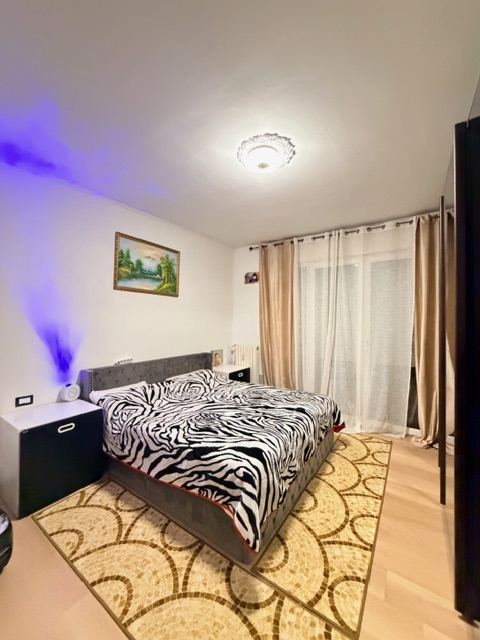 SS TRINITA': nel cuore del quartiere, in posizione comoda a tutti i servizi e mezzi, appartamento...