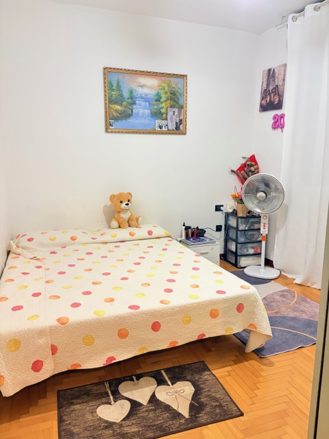 SS TRINITA': nel cuore del quartiere, in posizione comoda a tutti i servizi e mezzi, appartamento...