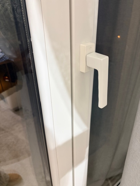 SS TRINITA': nel cuore del quartiere, in posizione comoda a tutti i servizi e mezzi, appartamento...