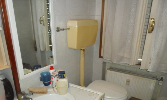 Rif. A.A.397-24

Vendita all'asta - appartamento al piano terra rialzato in data 26 marzo 2026

D...