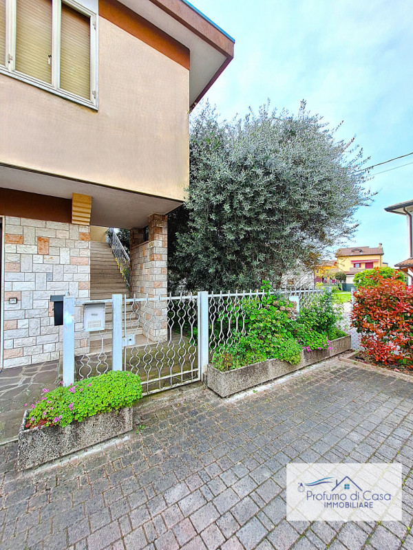 DescrizioneStampe e Operazioni
VILLAFRANCA PADOVANA - In ottima posizione, comoda a tutti i princ...