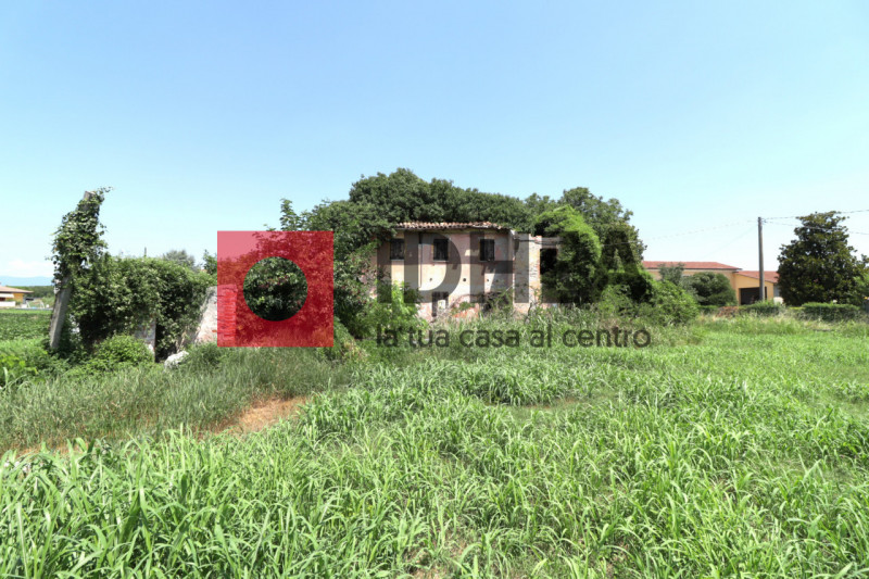RUSTICO DA RISTRUTTURARE A VILLORBA RF. "UV69"

L'agenzia IDHEA ha il piacere di proporvi questo ...