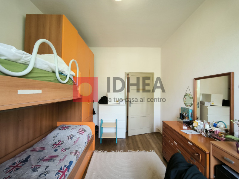 PER INVESTIMENTO: APPARTAMENTO LOCATO CON CONTRATTO 4+4 CANONE  EURO 400,00
RONCADE CENTRO
RIFERI...