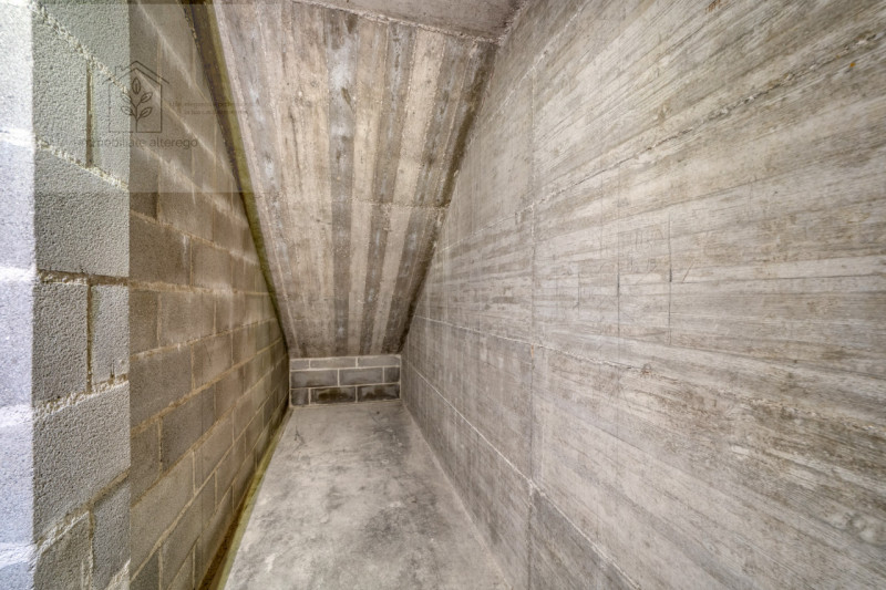 In vendita a Padova, nel cuore della tranquilla e residenziale zona Cave, proponiamo uno splendid...