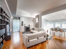 Situato nel cuore del rinomato quartiere di Madonna Pellegrina, proponiamo in vendita un elegante...