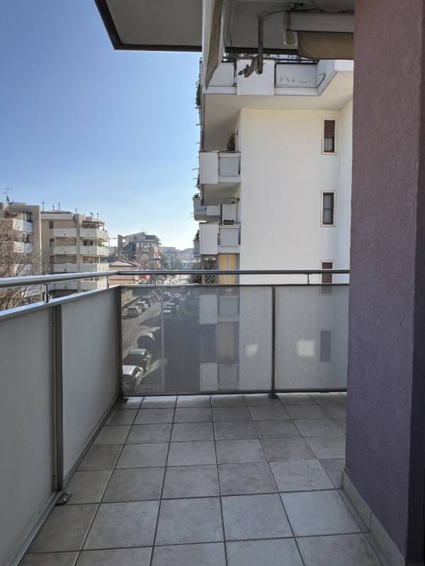 SPLENDIDO TRICAMERE RISTRUTTURATO, A VICENZA QUARTIERE PISCINE-SAN BORTOLO- Rif. 8345
Nel cuore d...