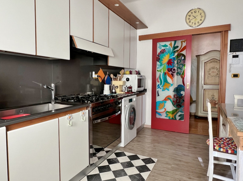 SPLENDIDO TRICAMERE RISTRUTTURATO, A VICENZA QUARTIERE PISCINE-SAN BORTOLO- Rif. 8345
Nel cuore d...