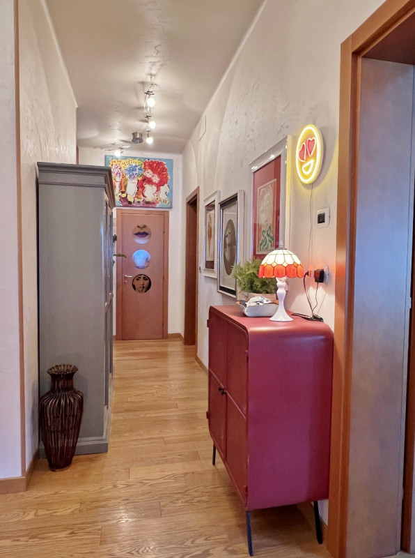 SPLENDIDO TRICAMERE RISTRUTTURATO, A VICENZA QUARTIERE PISCINE-SAN BORTOLO- Rif. 8345
Nel cuore d...