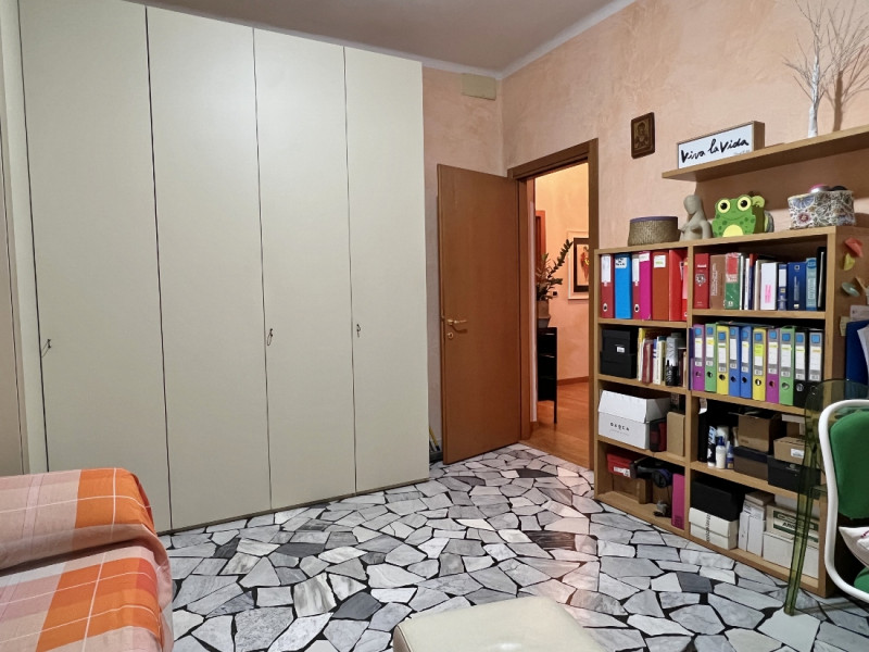 SPLENDIDO TRICAMERE RISTRUTTURATO, A VICENZA QUARTIERE PISCINE-SAN BORTOLO- Rif. 8345
Nel cuore d...