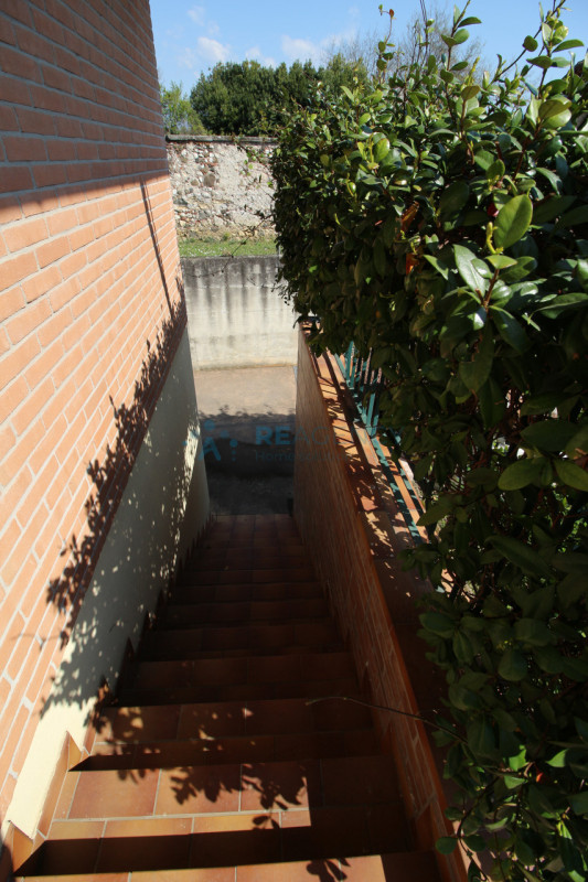 Thiene 

Stai cercando una porzione di bifamiliare in zona tranquilla ma allo stesso tempo centra...