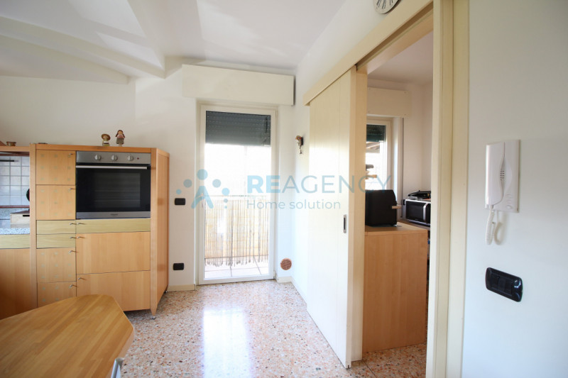 Thiene 

Stai cercando una porzione di bifamiliare in zona tranquilla ma allo stesso tempo centra...