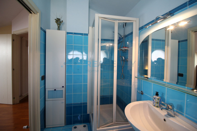 Thiene 

Stai cercando una porzione di bifamiliare in zona tranquilla ma allo stesso tempo centra...