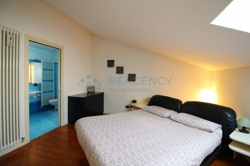 Thiene 

Stai cercando una porzione di bifamiliare in zona tranquilla ma allo stesso tempo centra...