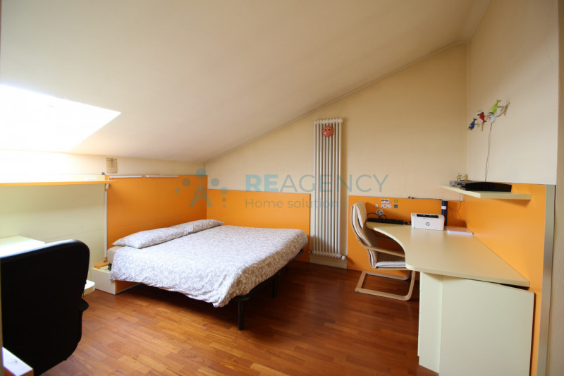 Thiene 

Stai cercando una porzione di bifamiliare in zona tranquilla ma allo stesso tempo centra...