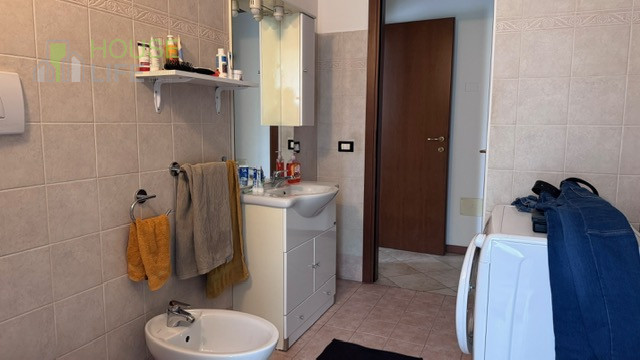 SANTORSO: Per uso investimento, recente MIDI APPARTAMENTO "LOCATO" posto al piano primo con ingre...