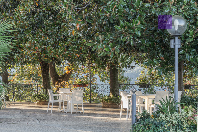 Complesso ricettivo panoramico sui Colli Euganei | Hotel con 30 camere e ampia estensione fondiar...