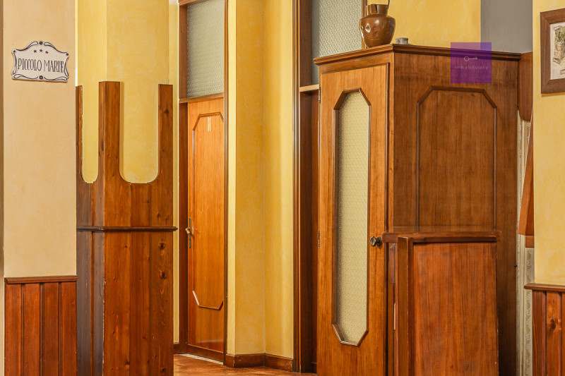 Complesso ricettivo panoramico sui Colli Euganei | Hotel con 30 camere e ampia estensione fondiar...