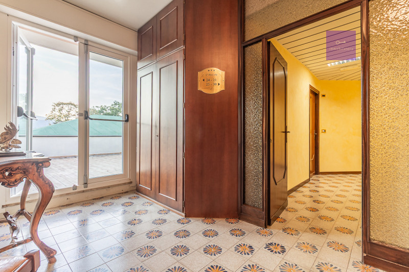 Complesso ricettivo panoramico sui Colli Euganei | Hotel con 30 camere e ampia estensione fondiar...