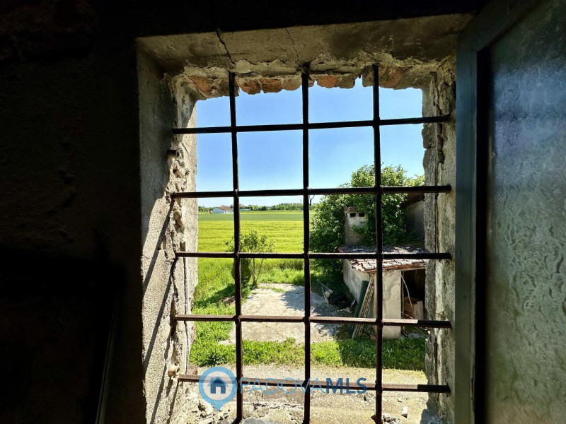 RUSTICO CON TERRENO AGRICOLO A CASALSERUGO €.250.000 - rif.1691

Il rustico in vendita a Casalser...