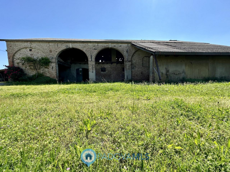 RUSTICO CON TERRENO AGRICOLO A CASALSERUGO €.250.000 - rif.1691

Il rustico in vendita a Casalser...