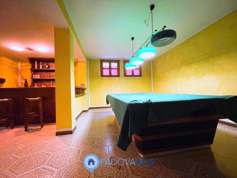 Immobile in esclusiva al Gruppo Padova MLS

Situata nella zona di Codiverno, nel comune di Vigonz...