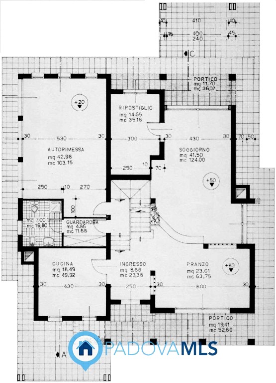 Immobile in esclusiva al Gruppo Padova MLS

Situata nella zona di Codiverno, nel comune di Vigonz...