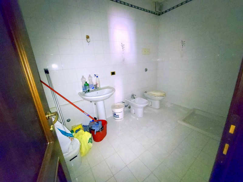 ELEGANTE DUPLEX SU 2 UNITA' IN CENTRO STORICO €.415.000 - rif.LM011 

Scopri un'opportunità unica...