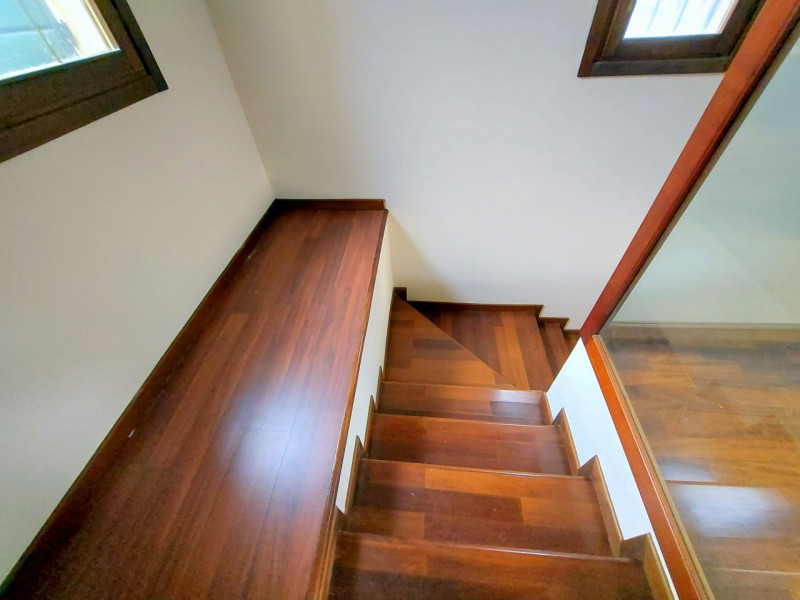 ELEGANTE DUPLEX SU 2 UNITA' IN CENTRO STORICO €.415.000 - rif.LM011 

Scopri un'opportunità unica...