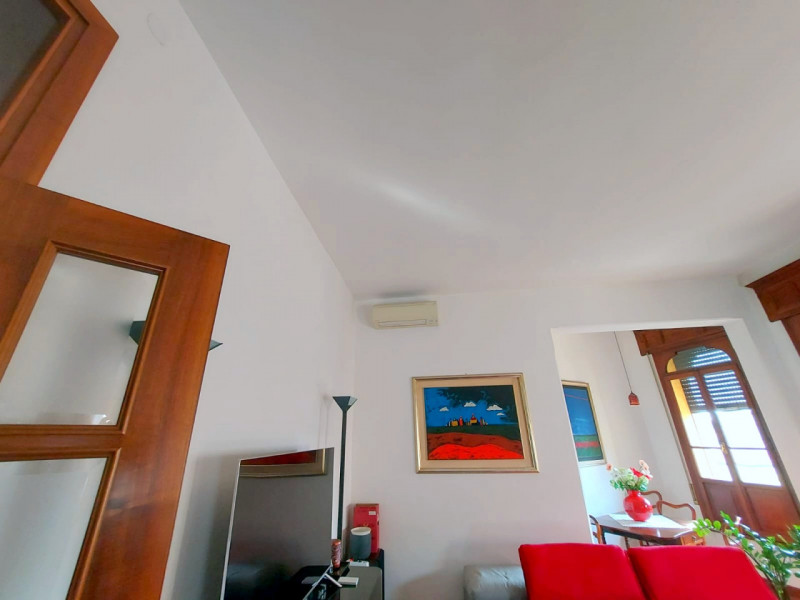 ULTIMO PIANO IN CENTRO STORICO CON ASCENSORE rif.GB025 - €.720.000

Se stai cercando un bellissim...