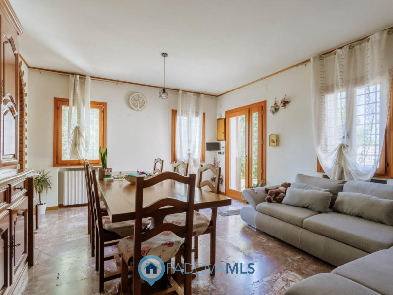 RUSTICO/CASA di 2 unità con ampio terreno a VALNOGAREDO €.490.000 - rif.1434

Cinto Euganeo - A V...