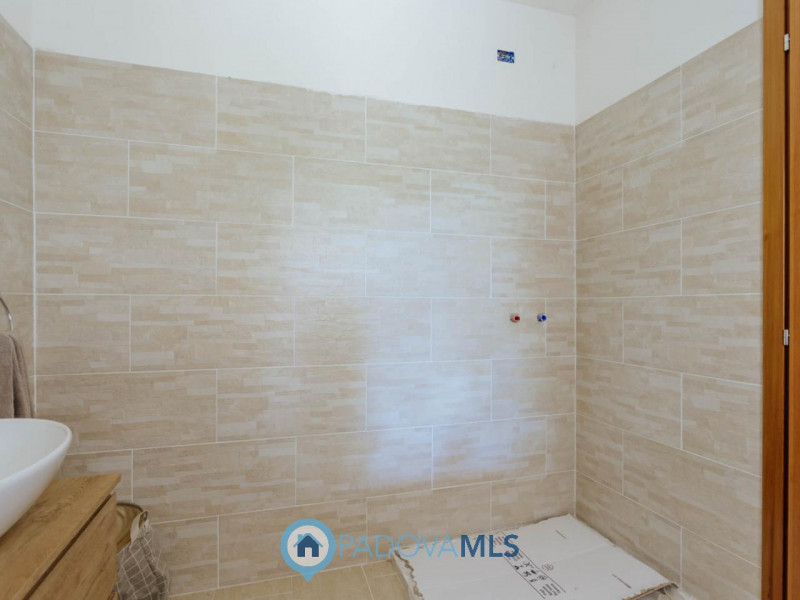 RUSTICO/CASA di 2 unità con ampio terreno a VALNOGAREDO €.490.000 - rif.1434

Cinto Euganeo - A V...