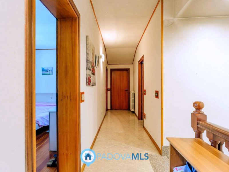 RUSTICO/CASA di 2 unità con ampio terreno a VALNOGAREDO €.490.000 - rif.1434

Cinto Euganeo - A V...