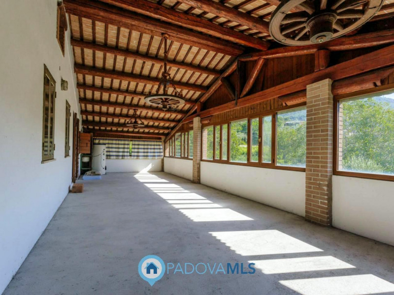 RUSTICO/CASA di 2 unità con ampio terreno a VALNOGAREDO €.490.000 - rif.1434

Cinto Euganeo - A V...