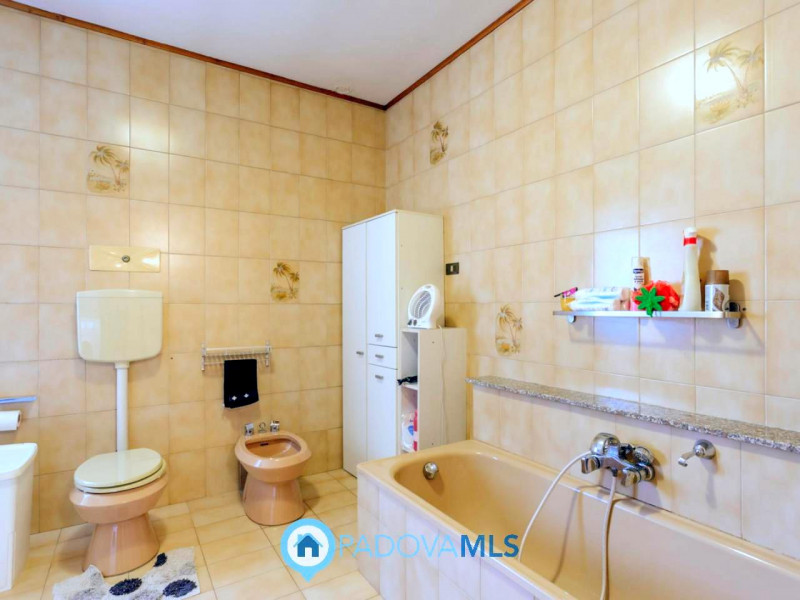 RUSTICO/CASA di 2 unità con ampio terreno a VALNOGAREDO €.490.000 - rif.1434

Cinto Euganeo - A V...