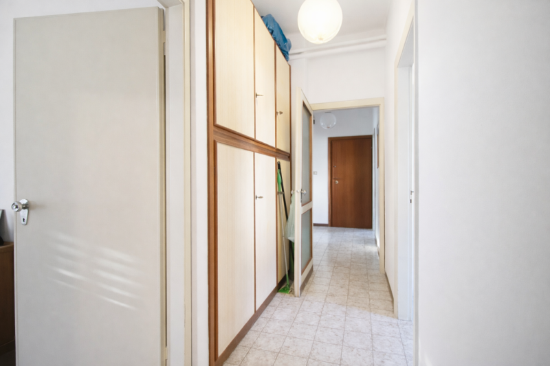 A breve distanza dal centro storico di Vicenza, dalle principali arterie stradali e dal casello d...