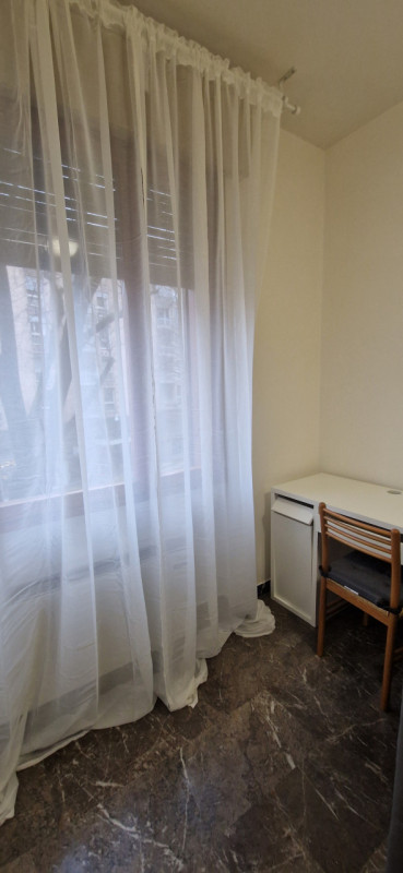 In un elegante palazzo con ascensore è disponibile un grazioso appartamento, ristrutturato e ben ...