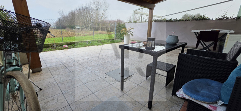 Vigonza: A pochi passi dal Centro, in una tranquilla via chiusa di recente realizzo, proponiamo i...