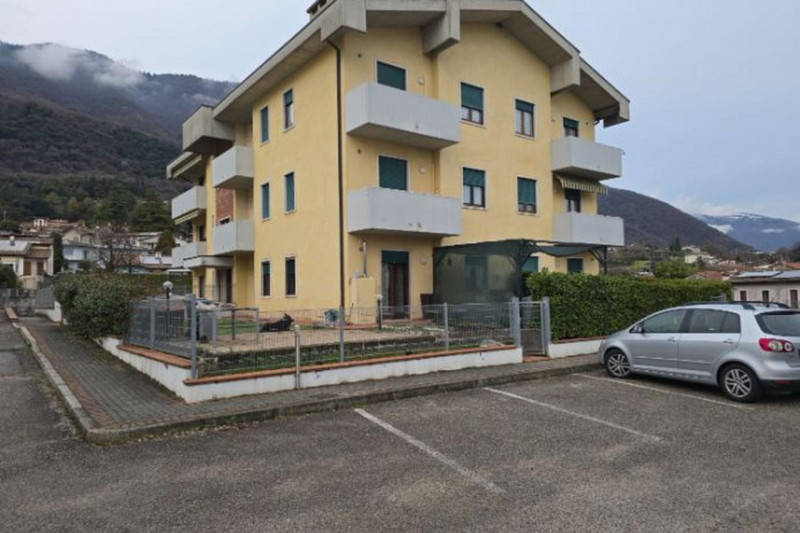 Quest’immobile viene venduto tramite asta online.

Appartamento situato nel Comune di Santorso (V...