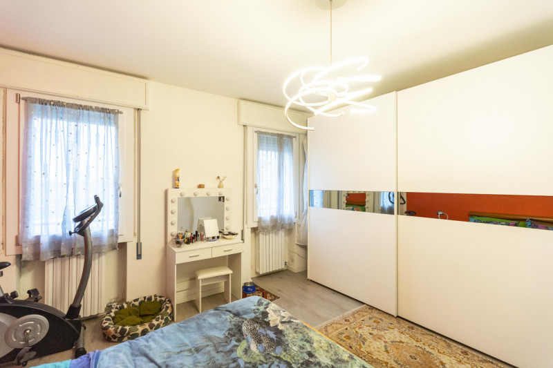 Dimentica lo stress delle scale e scopri la comodità di una casa che si sviluppa interamente su u...