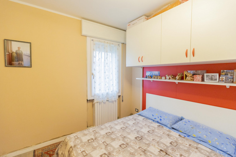 Dimentica lo stress delle scale e scopri la comodità di una casa che si sviluppa interamente su u...