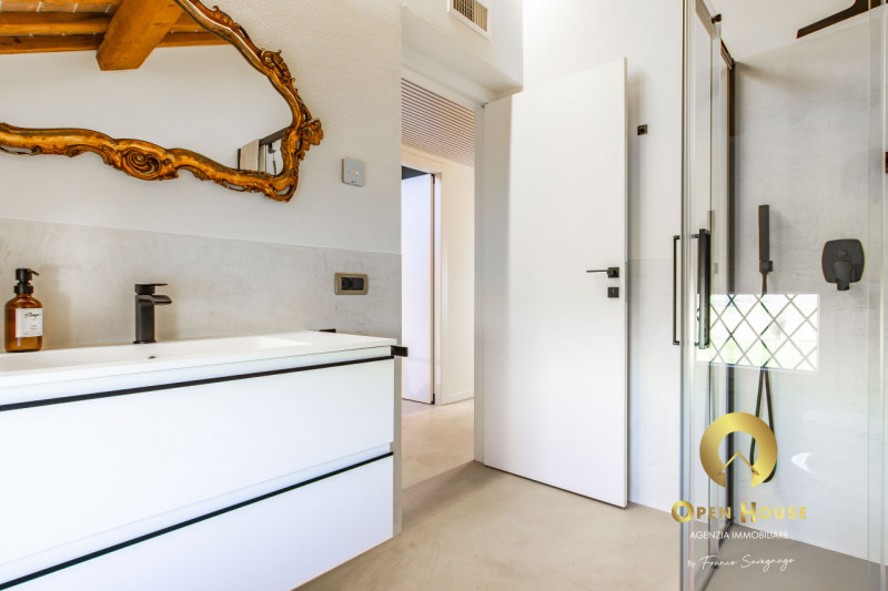 OPEN HOUSE by Franco Savegnago propone in locazione appartamento completamente ristrutturato a nu...