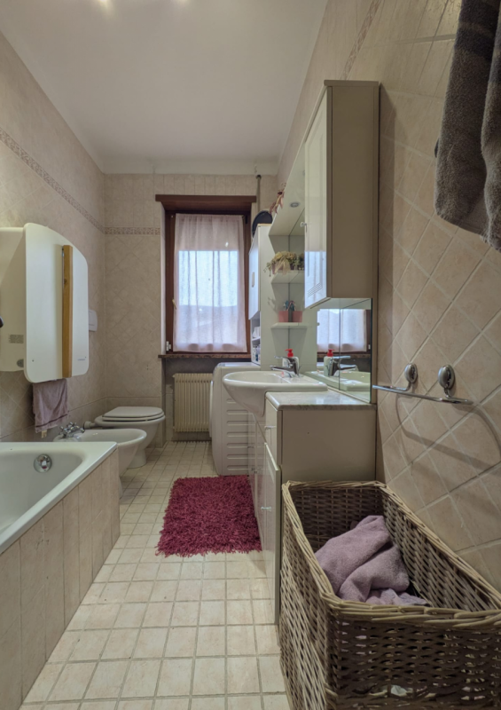 SCHIO - Magrè - Appartamento bicamere sito al piano primo ed ultimo - Euro 119.000

UNICA Immobil...