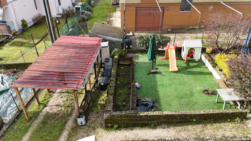 SCHIO - Magrè - Appartamento bicamere sito al piano primo ed ultimo - Euro 119.000

UNICA Immobil...