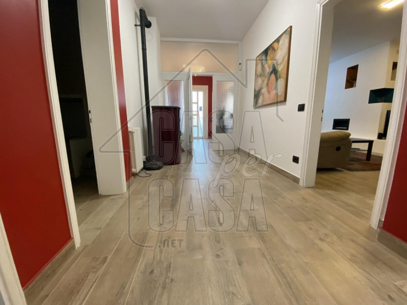 Rif. PDMONTG per info Marilena m. 327 7153302

a Montegrotto Terme, in un contesto signorile, pro...