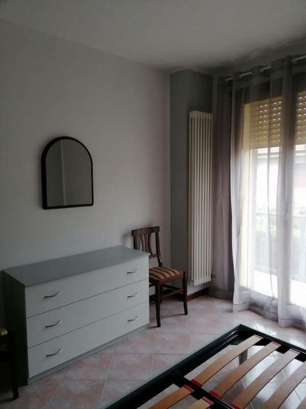 ALTAVILLA VICENTINA: in bella zona residenziale vicina alle piscine, affittasi BILOCALE ARREDATO ...