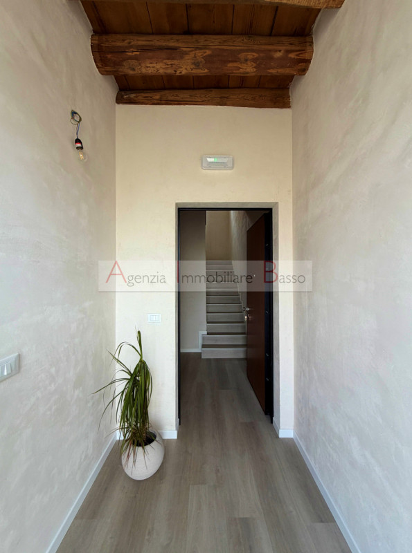 BATTAGLIA TERME - FRONTE CANALE BATTAGLIA
Nel cuore di Battaglia Terme, affacciato sul suggestivo...