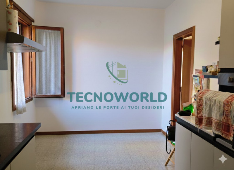 Scopri questa luminosa abitazione semindipendente situata nel cuore di Breganze, all'interno di u...